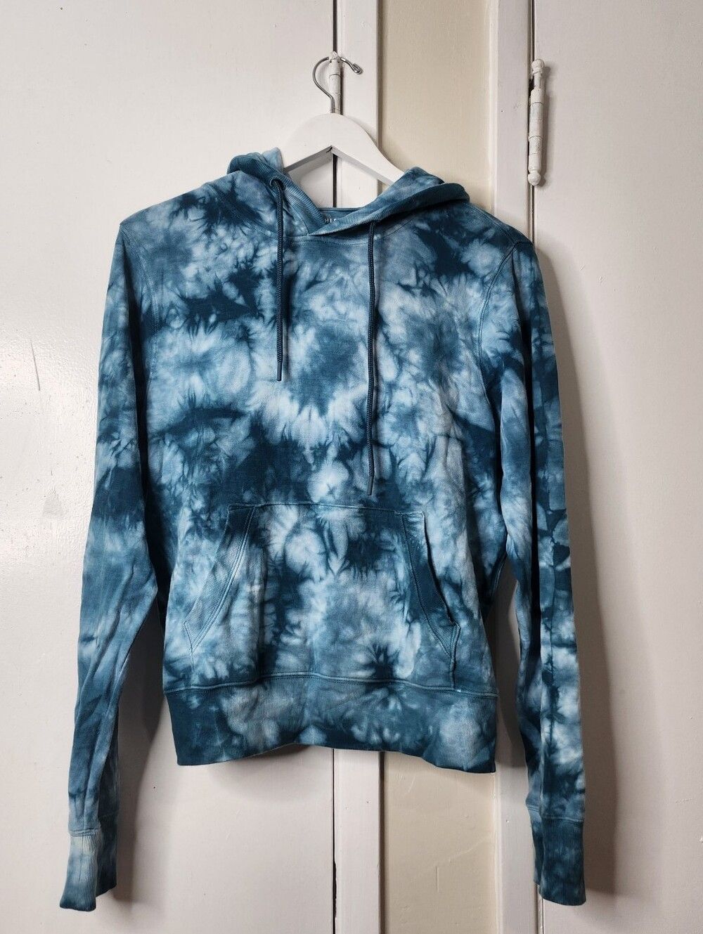 Athleta Blue Tie-dye Pullover Sweatshirt